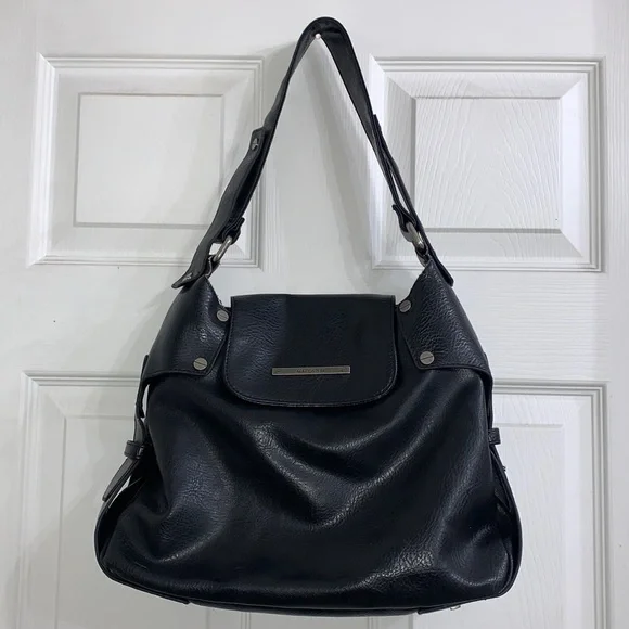 Matt & Nat | Bags | Matt Nat Vegan Leather Shoulder Bag  display picture 2